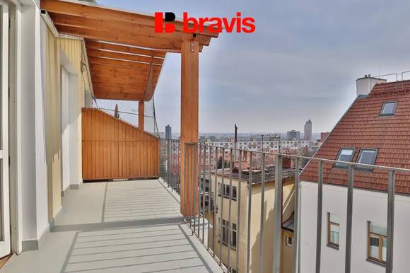 Pronájem prostorného bytu 1+kk , 66,4m2, ulice Vinohrady , Brno - Štýřice, terasa 10m2