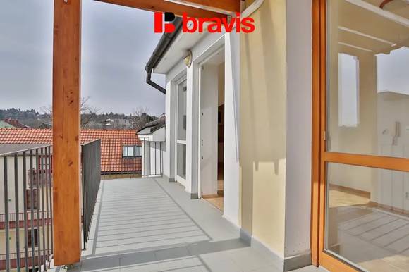 Pronájem prostorného bytu 1+kk , 66,4m2, ulice Vinohrady , Brno - Štýřice, terasa 10m2