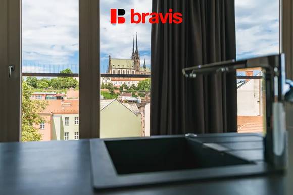 Pronájem luxusního mezonetového bytu 3+kk, ul. Soukenická, Brno - Staré Brno, vybavený, balkon, terasa, vířivka, 2x parkování