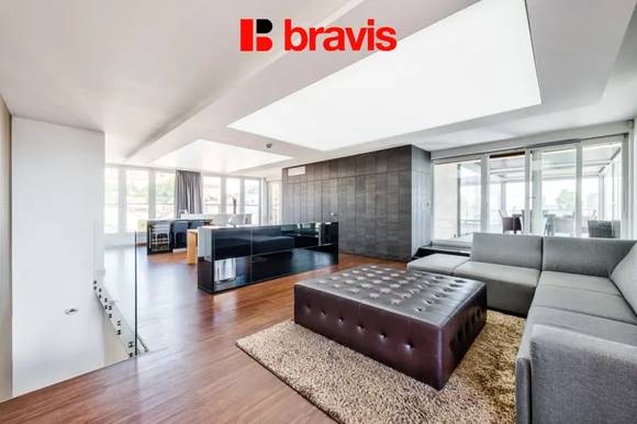 Pronájem luxusního mezonetového bytu 3+kk, ul. Soukenická, Brno - Staré Brno, vybavený, balkon, terasa, vířivka, 2x parkování