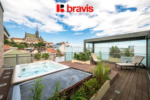 Pronájem luxusního mezonetového bytu 3+kk, ul. Soukenická, Brno - Staré Brno, vybavený, balkon, terasa, vířivka, 2x parkování