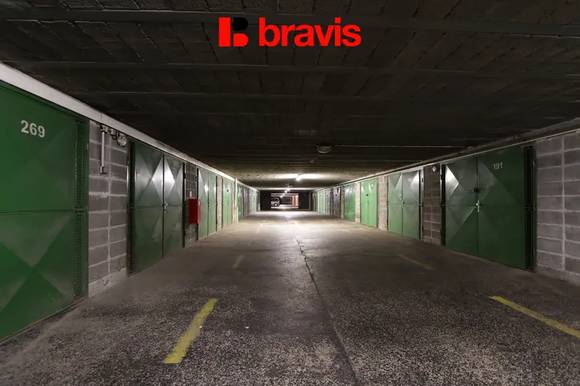 Pronájem garáže 16 m² v uzamčeném objektu, ul. Petra Křivky,Brno - Nový Lískovec, elektřina