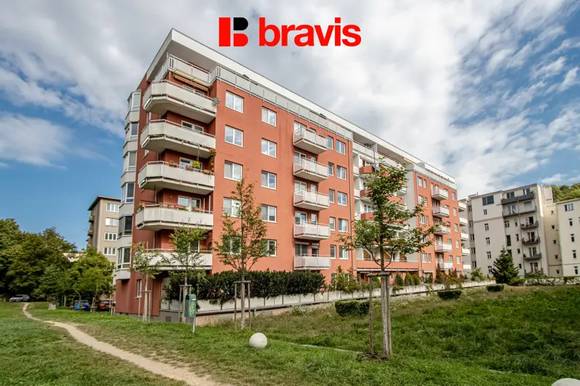 Prodej bytu 2+kk, ulice Trýbova, Brno - Staré Brno, terasa, sklep, garážové parkovací stání
