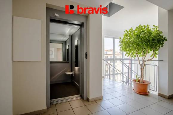 Prodej bytu 2+kk, ulice Trýbova, Brno - Staré Brno, terasa, sklep, garážové parkovací stání