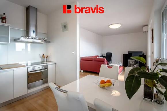 Prodej bytu 2+kk, ulice Trýbova, Brno - Staré Brno, terasa, sklep, garážové parkovací stání