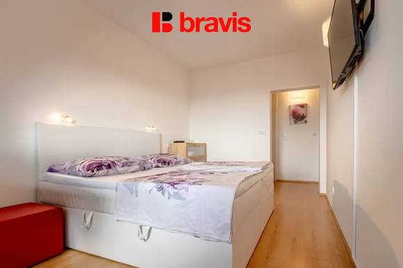 Prodej bytu 2+kk, ulice Trýbova, Brno - Staré Brno, terasa, sklep, garážové parkovací stání