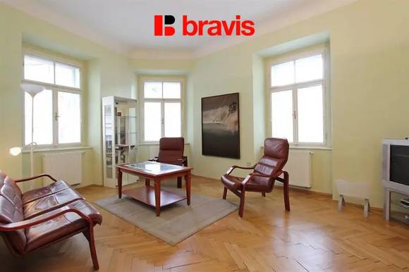 Pronájem prostorného bytu 3+1, ulice Solniční, Brno - centrum, zařízený.