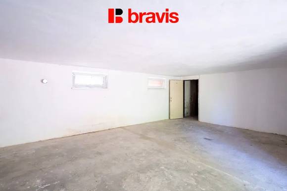 Investiční rekreační objekt u přehrady Pastviny, 2 samostatné apartmány, zavedená klientela, velmi dobrý stav