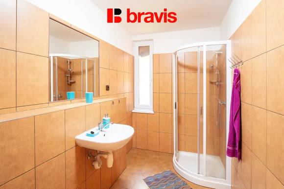 Investiční rekreační objekt u přehrady Pastviny, 2 samostatné apartmány, zavedená klientela, velmi dobrý stav