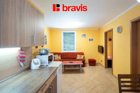 Investiční rekreační objekt u přehrady Pastviny, 2 samostatné apartmány, zavedená klientela, velmi dobrý stav