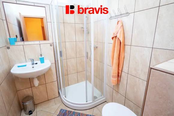 Investiční rekreační objekt u přehrady Pastviny, 2 samostatné apartmány, zavedená klientela, velmi dobrý stav