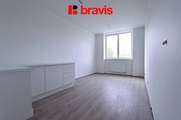 Pronájem bytu 2+kk, ul.Srbská, Brno - Královo Pole, po rekonstrukci