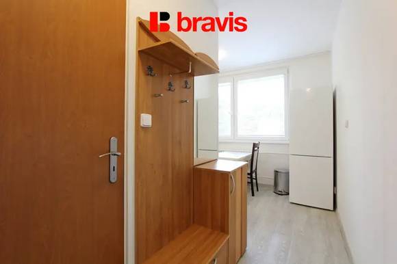 Pronájem bytu 1+1, ul. Olbrachtovo nám., Brno - Komín, balkon, částečně zařízený