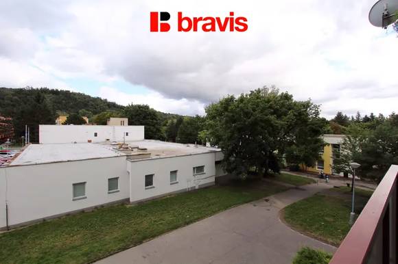 Pronájem bytu 1+1, ul. Olbrachtovo nám., Brno - Komín, balkon, částečně zařízený