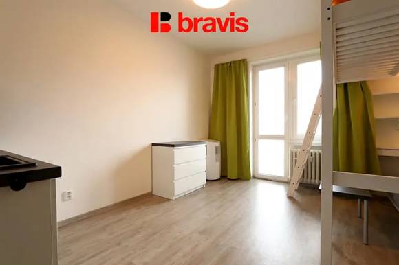 Pronájem bytu 1+kk, Brno - Žabovřesky, ul. Veveří, internet v ceně, balkon