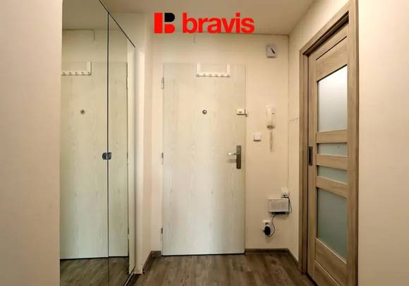Pronájem bytu 1+kk, Brno - Žabovřesky, ul. Veveří, internet v ceně, balkon