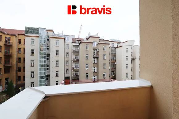 Pronájem bytu 1+1, Brno - střed, ul. Mezírka, balkon, šatna, částečně zařízený