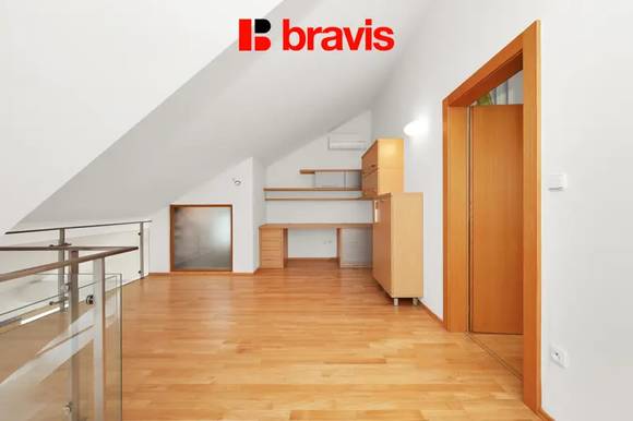 Prodej mezonetového bytu 4+kk, ul. Burešova, Brno - Veveří, terasa, sklep