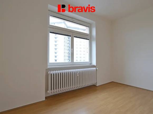 Pronájem bytu 1+1, Brno - střed, ul. Kounicova, balkon, částečně zařízený, po rekonstrukci