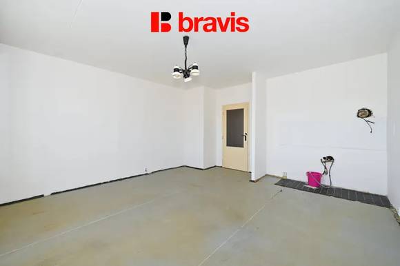 Prodej bytu 1+kk k rekonstrukci, ul. Sevastopolská, Brno - Starý Lískovec, balkon, sklep