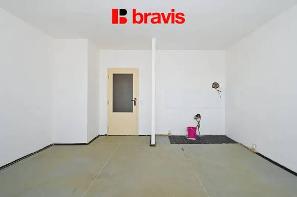 Prodej bytu 1+kk k rekonstrukci, ul. Sevastopolská, Brno - Starý Lískovec, balkon, sklep