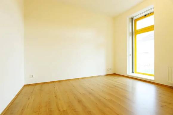 Pronájem bytu 1+kk, Brno - Staré Brno, ul. Rybářská, nezařízený, bezproblémové parkování