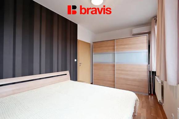 Pronájem bytu 2+kk, 59,6m2, ul. Jaroslava Foglara, Brno - Štýřice, klimatizace, zařízený, garážové stání