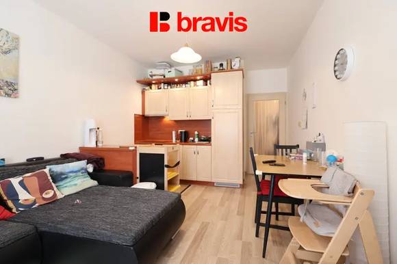 Pronájem bytu 2+kk, ul. Hrázka, Brno - Medlánky, balkon, zařízený