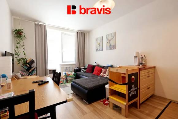 Pronájem bytu 2+kk, ul. Hrázka, Brno - Medlánky, balkon, zařízený
