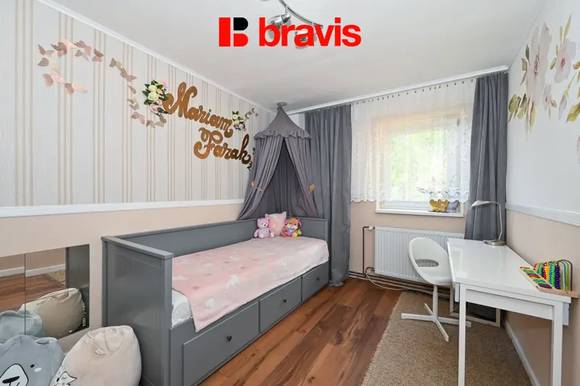 Prodej rodinného domu - Lysice - zahrada 999 m² - 3 bytové jednotky