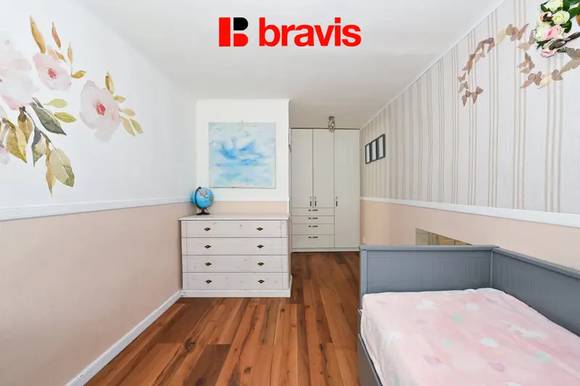 Prodej rodinného domu - Lysice - zahrada 999 m² - 3 bytové jednotky