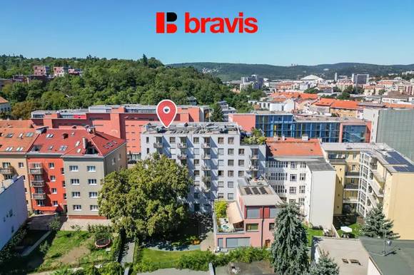 Prostorný 2+kk 70 m² se 2 balkony, 2 šatnami, sklepem a garážovým stáním, 5. podlaží, ulice Vídeňská – Brno–Štýřice