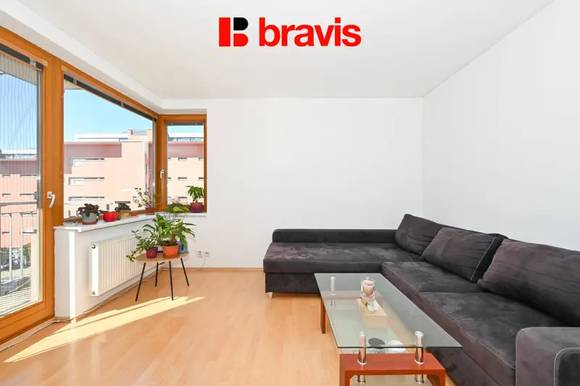 Prostorný 2+kk 70 m² se 2 balkony, 2 šatnami, sklepem a garážovým stáním, 5. podlaží, ulice Vídeňská – Brno–Štýřice