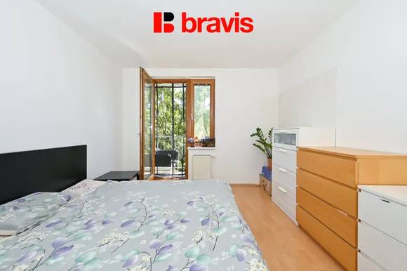 Prostorný 2+kk 70 m² se 2 balkony, 2 šatnami, sklepem a garážovým stáním, 5. podlaží, ulice Vídeňská – Brno–Štýřice