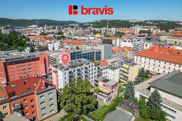 Prostorný 2+kk 70 m² se 2 balkony, 2 šatnami, sklepem a garážovým stáním, 5. podlaží, ulice Vídeňská – Brno–Štýřice