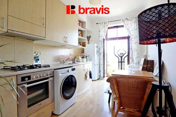 Pronájem bytu 1+1 37 m², ul. Jana Uhra, Brno - Veveří, balkon, výborná dostupnost