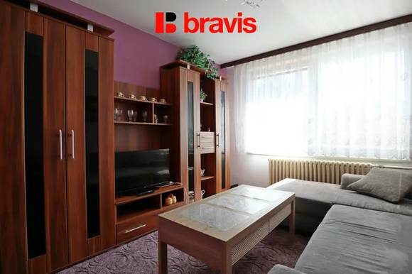 Pronájem velmi pěkného bytu 2+1 v RD, 50 m2, obec Prace, zařízený, vyhrazené parkování, zahrada