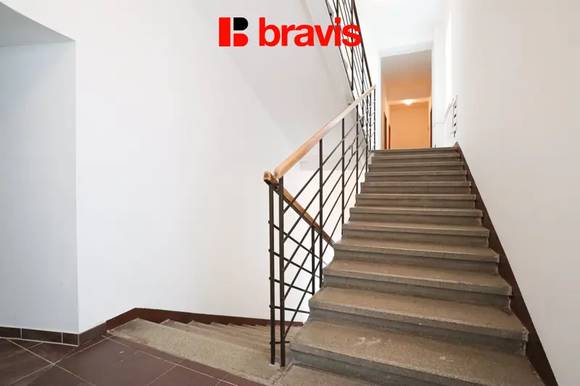 Prodej moderního bytu 3+KK v exkluzivní lokalitě, ul. Bayerova, 77 m2, sklep, blízko centra města