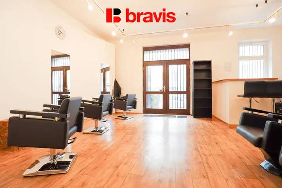 Prodej komerčního prostoru, ul. Veveří, Brno - Veveří, parkovací stání, výloha