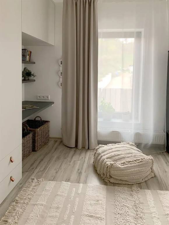 Pronájem bytu 2+kk, Brno - Husovice, Cacovická ulice, zařízený, balkon, sklep, parkování, klimatizace