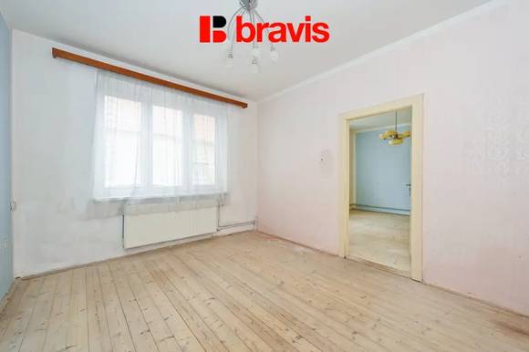 Prodej rodinného domu, Podolí u Brna, zahrada 906m2, parkování