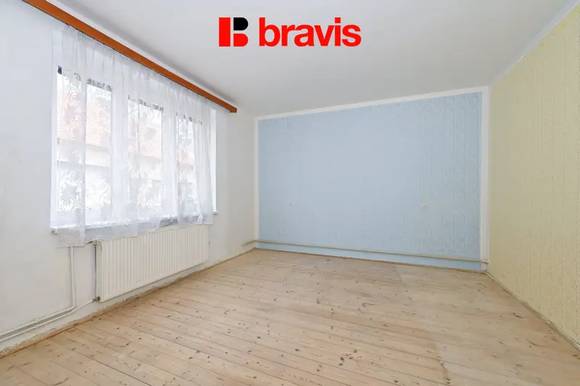 Prodej rodinného domu, Podolí u Brna, zahrada 906m2, parkování