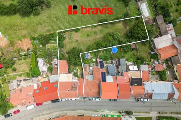 Prodej rodinného domu, Podolí u Brna, zahrada 906m2, parkování