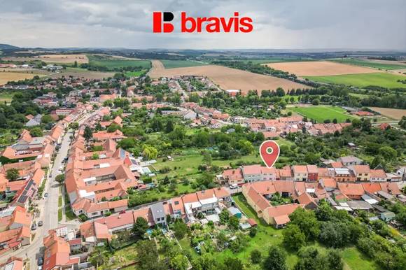 Prodej rodinného domu, Podolí u Brna, zahrada 906m2, parkování