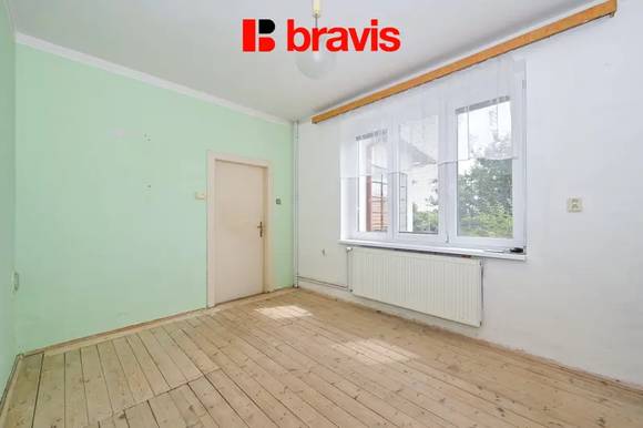 Prodej rodinného domu, Podolí u Brna, zahrada 906m2, parkování