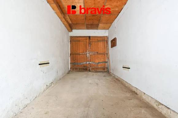 Prodej rodinného domu, Podolí u Brna, zahrada 906m2, parkování