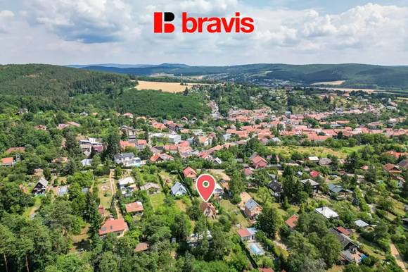 Prodej chaty u Brněnské přehrady, zahrada, vlastní pozemek