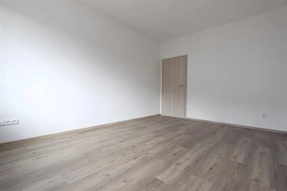 Pronájem bytu 2+kk, ul. Kuřimská, Brno - Řečkovice, terasa, vyhrazené parkování, v blízkosti Technologického parku