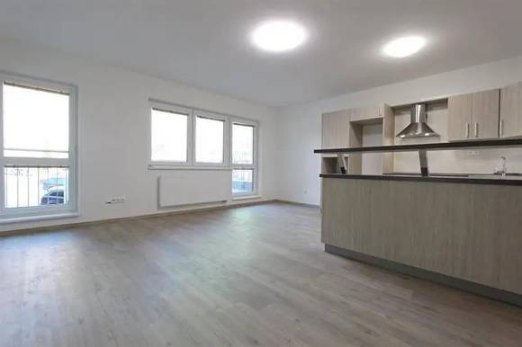 Pronájem bytu 2+kk, ul. Kuřimská, Brno - Řečkovice, terasa, vyhrazené parkování, v blízkosti Technologického parku