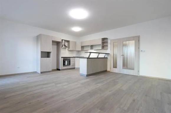 Pronájem bytu 2+kk, ul. Kuřimská, Brno - Řečkovice, terasa, vyhrazené parkování, v blízkosti Technologického parku